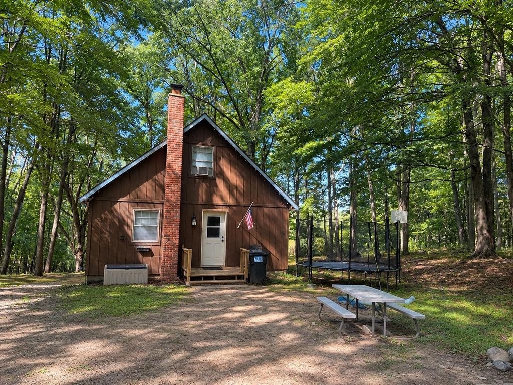 128 W Ridge, LeRoy