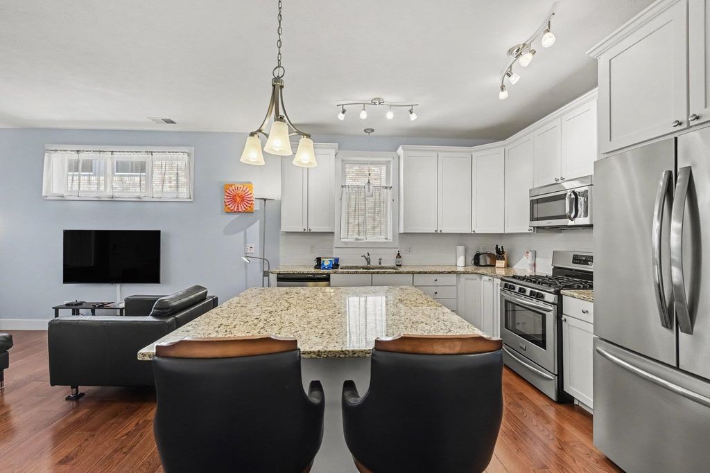 119 E Eighth, Traverse City
