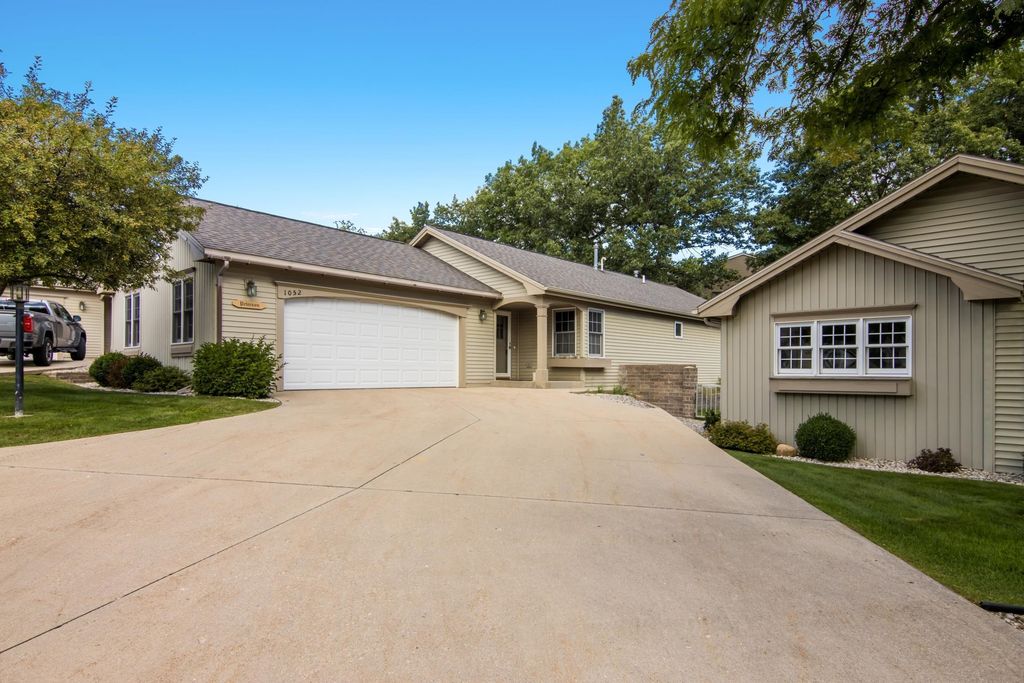 1052 Hemingway, Traverse City