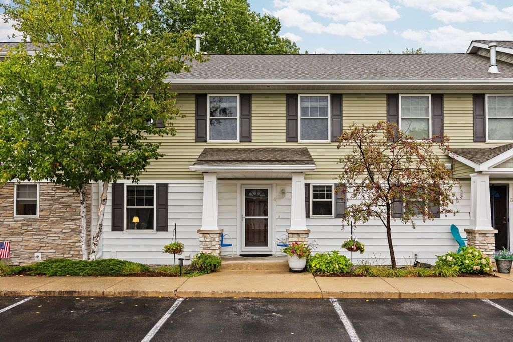 1511 Kent, Traverse City