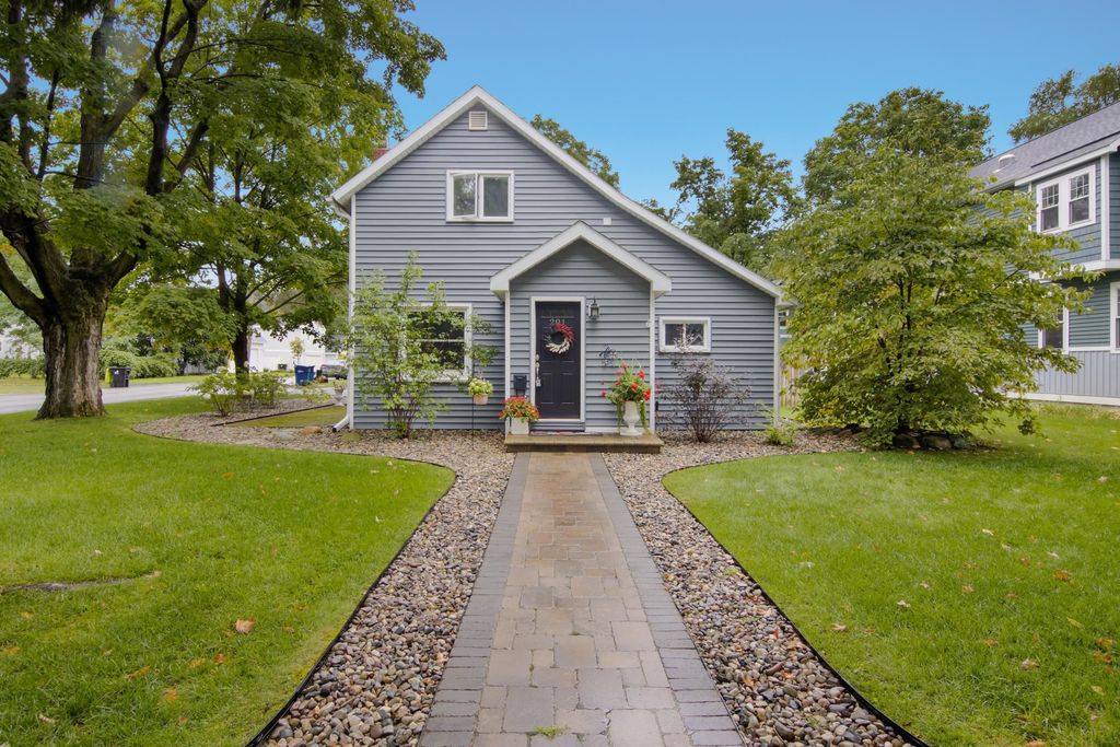 201 W Fifteenth, Traverse City