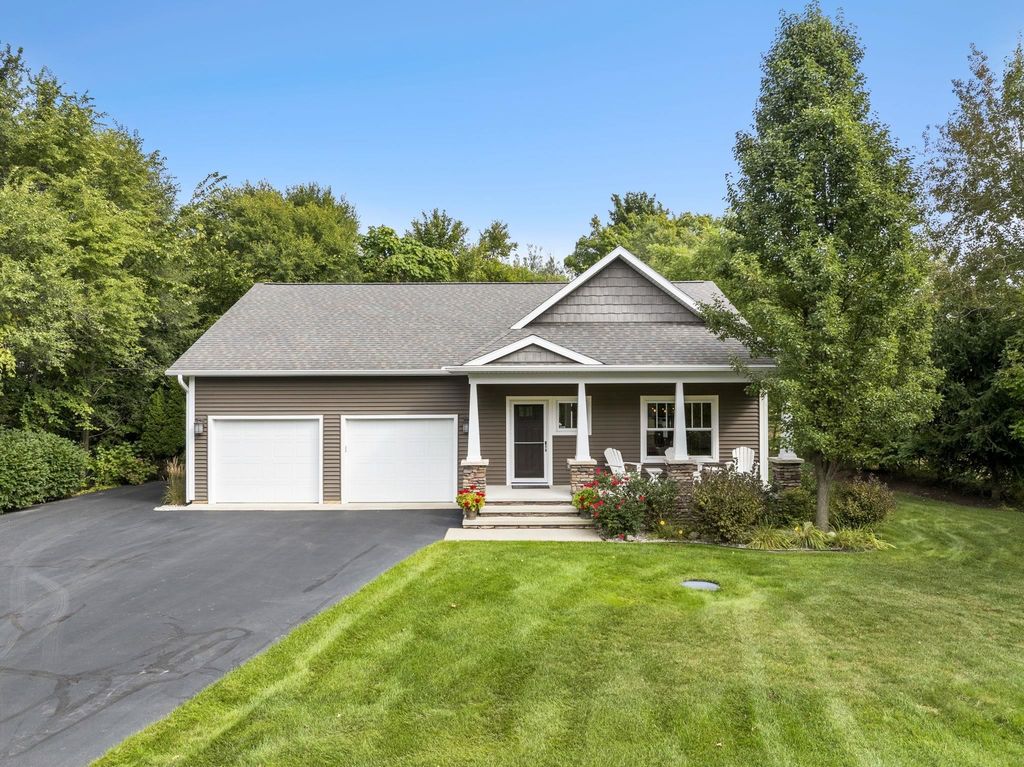 355 Meguzee, Elk Rapids