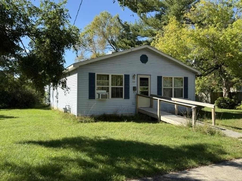 709 Linden, Cadillac