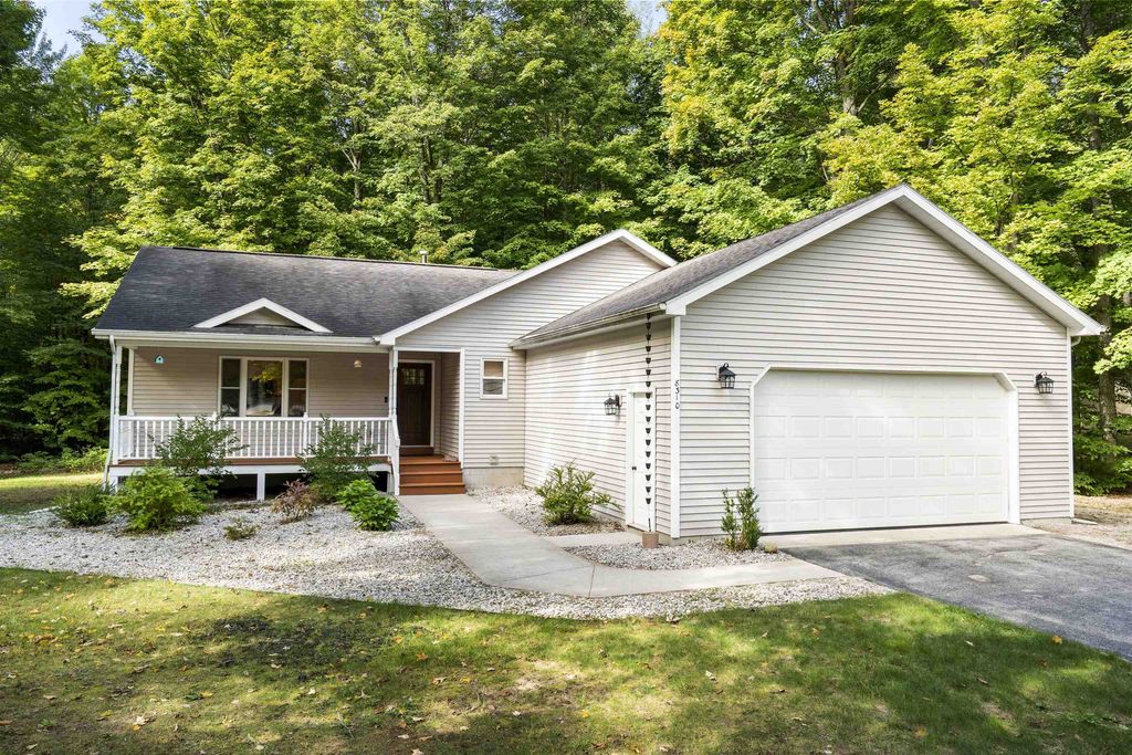 8310 Aimee, Lake Ann