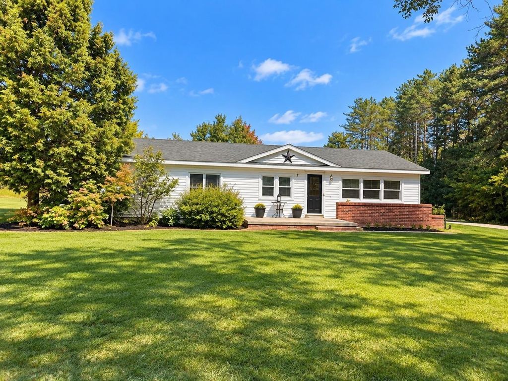 3820 W 16 Rd, Mesick