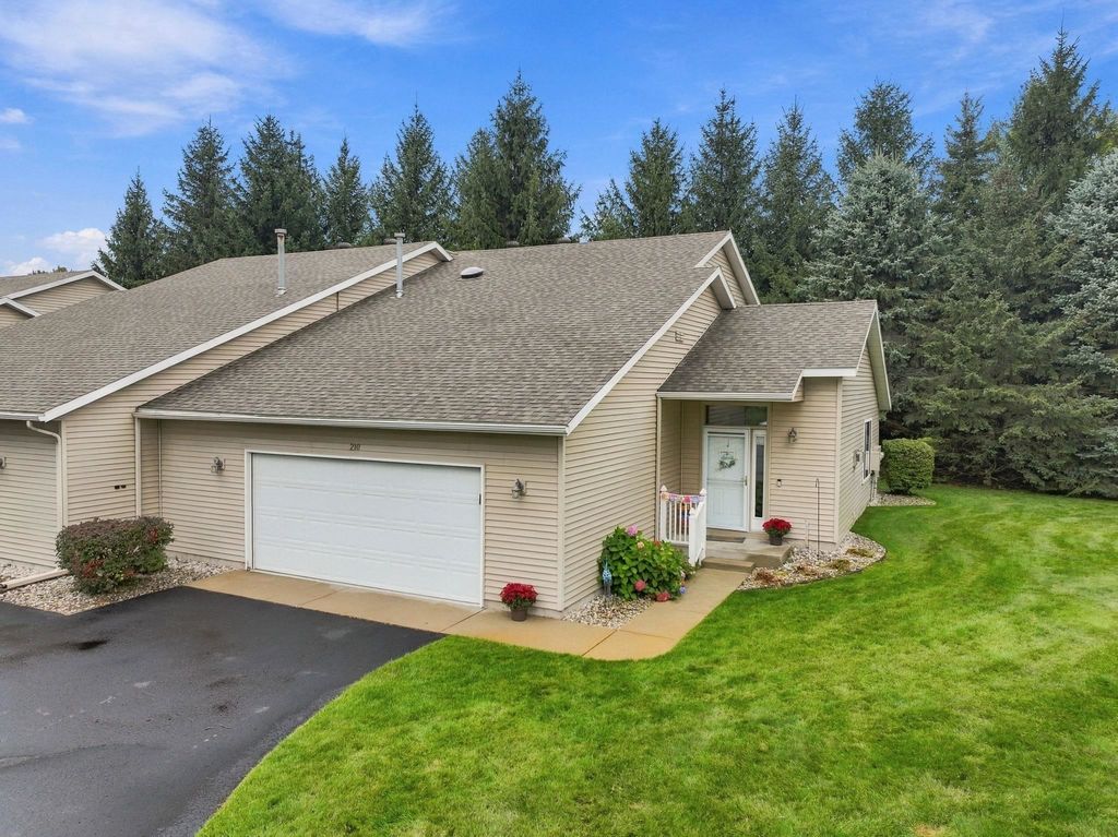 210 Greenview, Cadillac