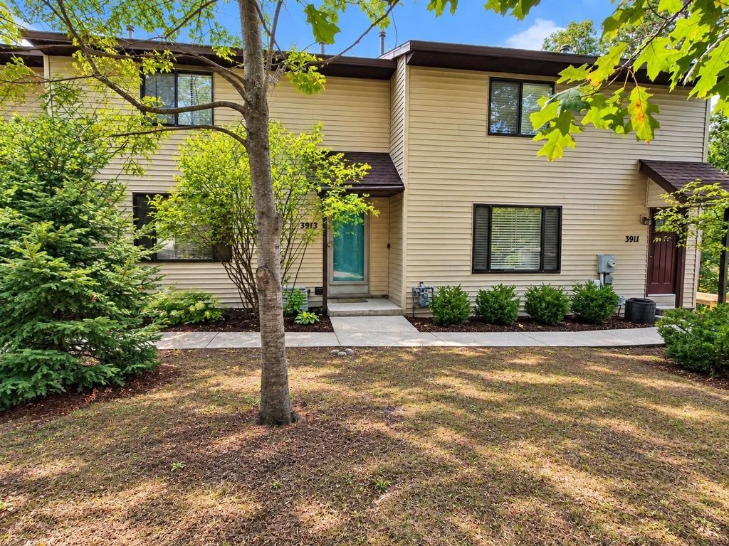 3913 Emily, Traverse City
