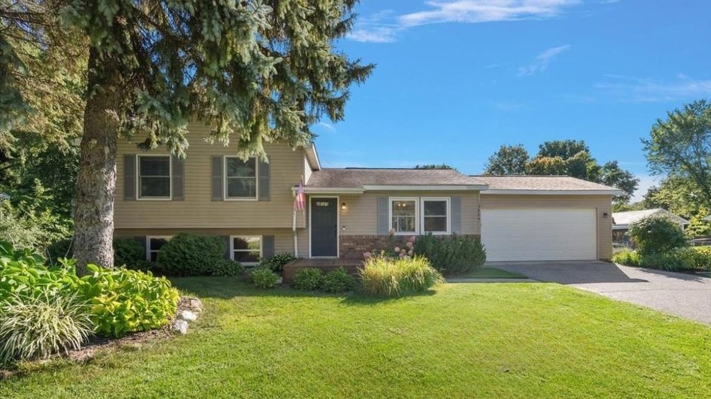 3804 Timberwolf, Traverse City