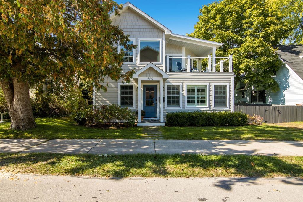 509 N Cedar, Traverse City