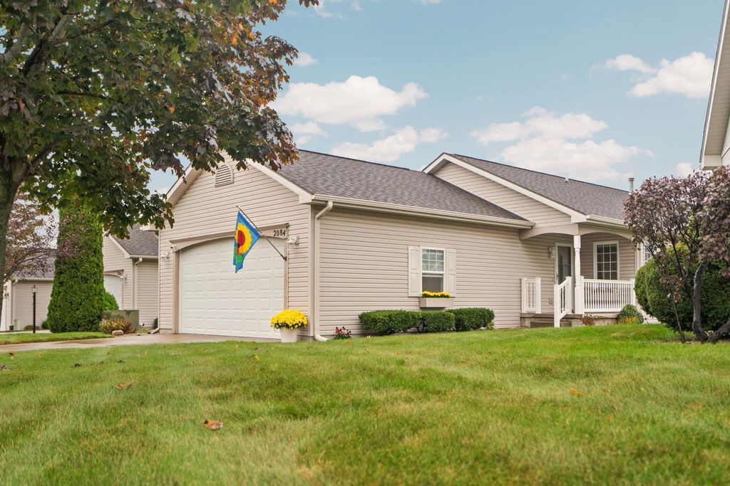 2084 Landview, Traverse City