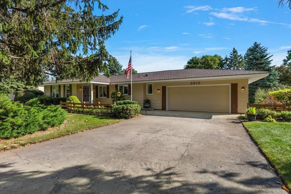 3910 Morningside, Traverse City