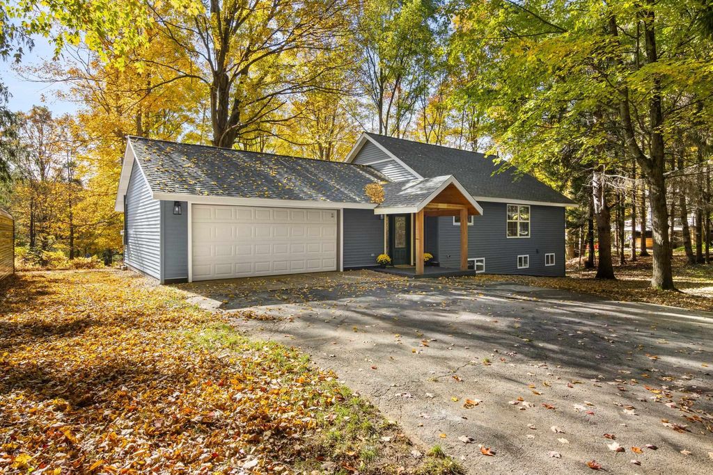 18411 Timberland, Thompsonville