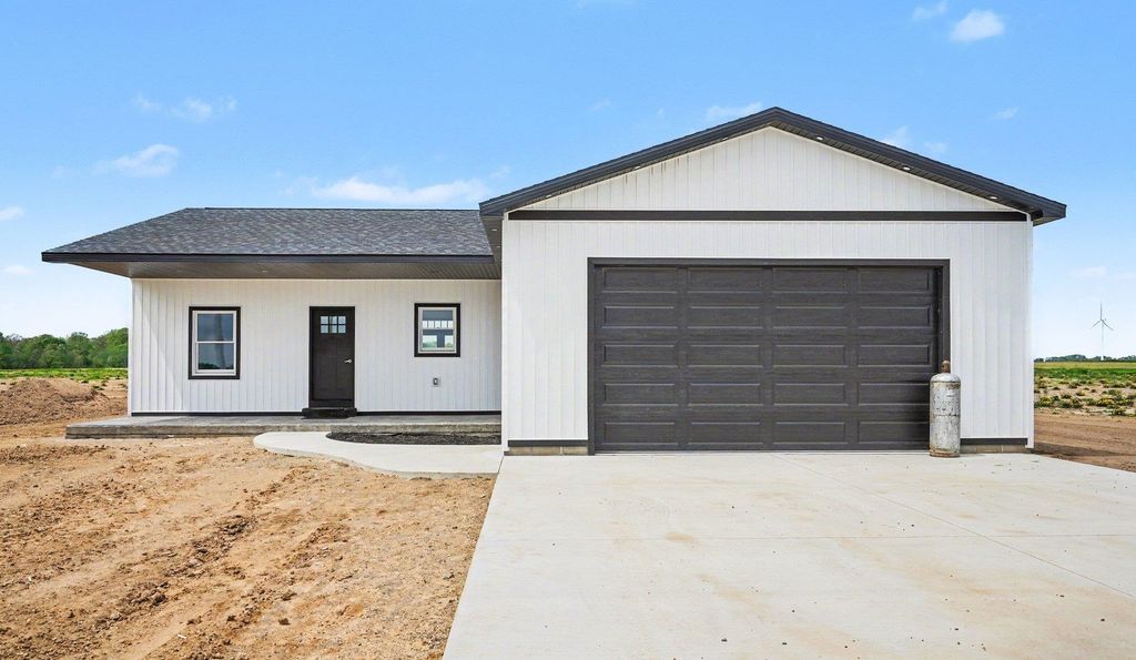 881 N Winn Rd, Nottawa township