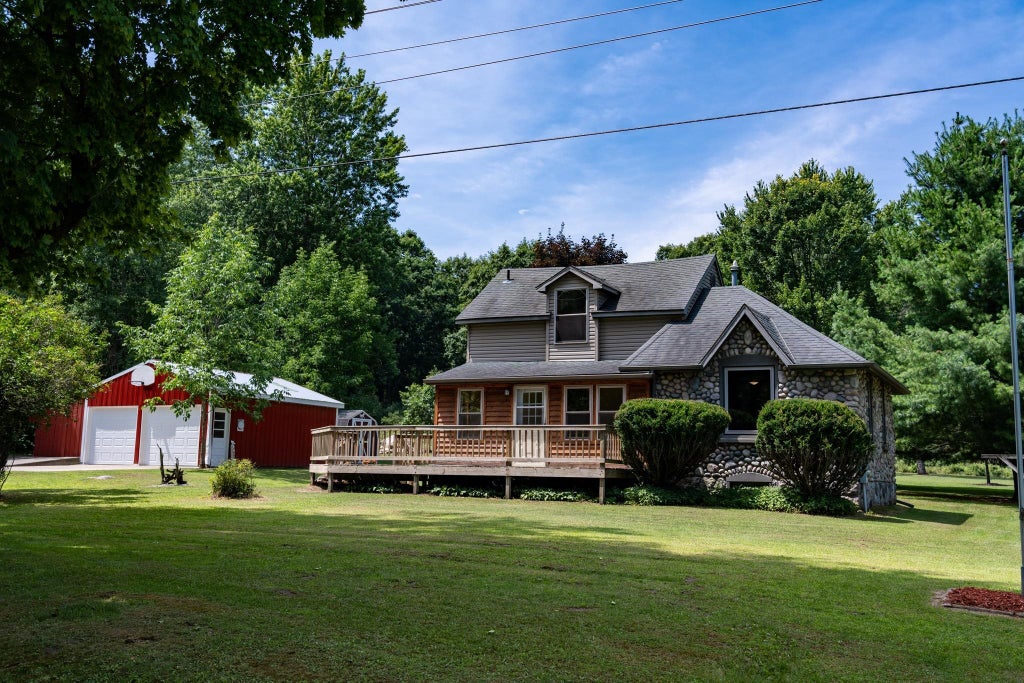 731 N Rolland, Sherman township