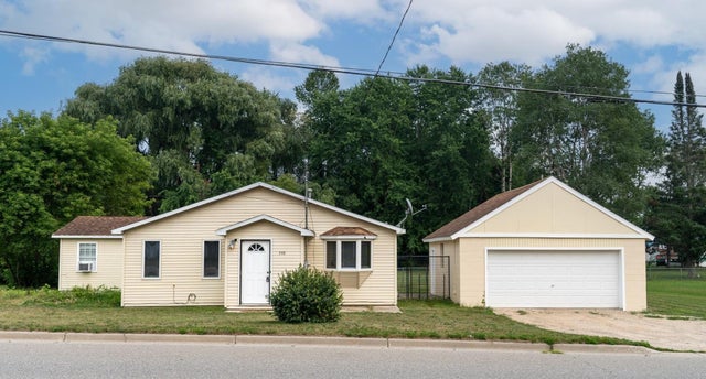 358 N Corning, Farwell village