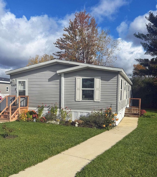 1249 Concord, Union charter township