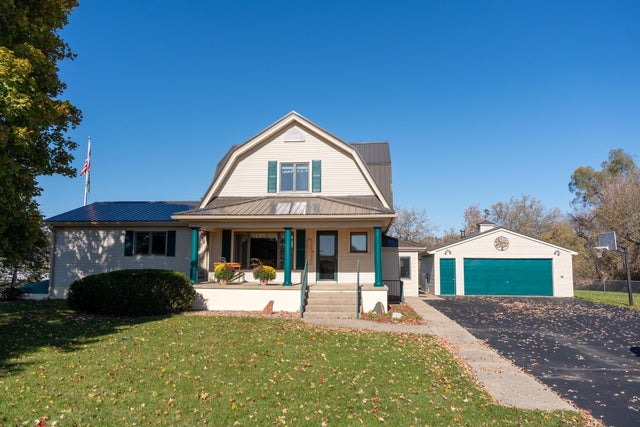 1827 E Broomfield, Union charter township
