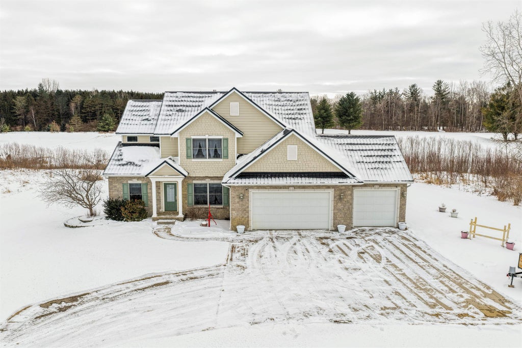 6702 Links, Chippewa township