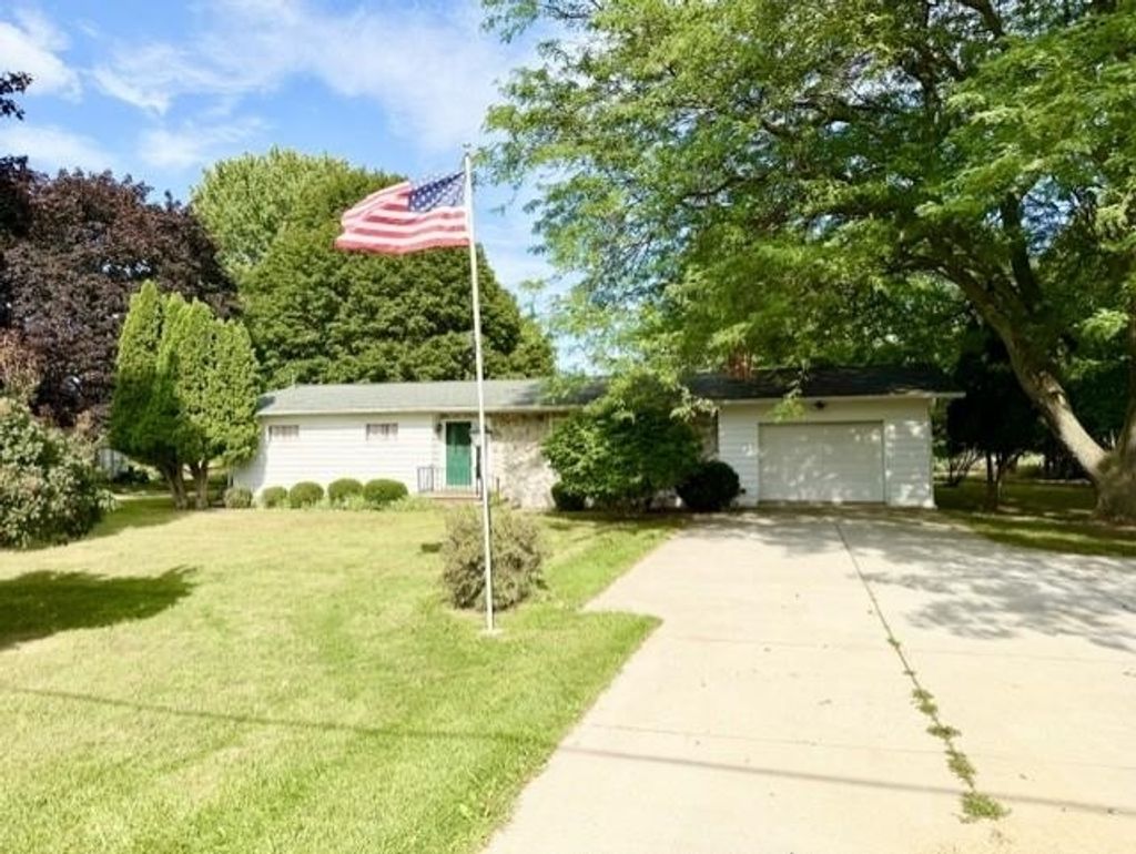1307 S State, Ithaca