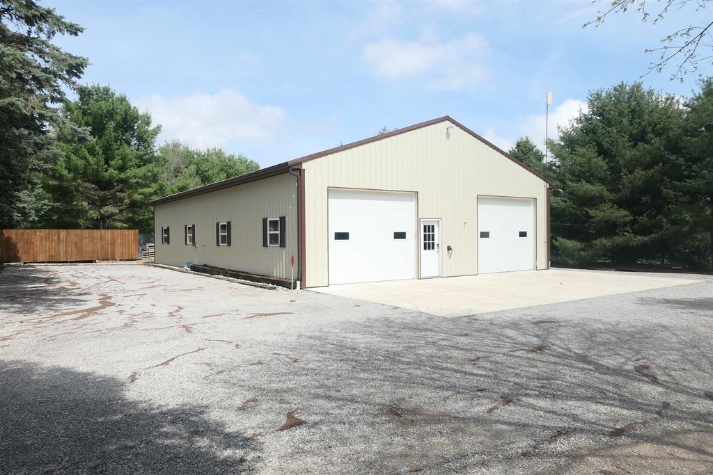 6264 Wildwood, Seville township