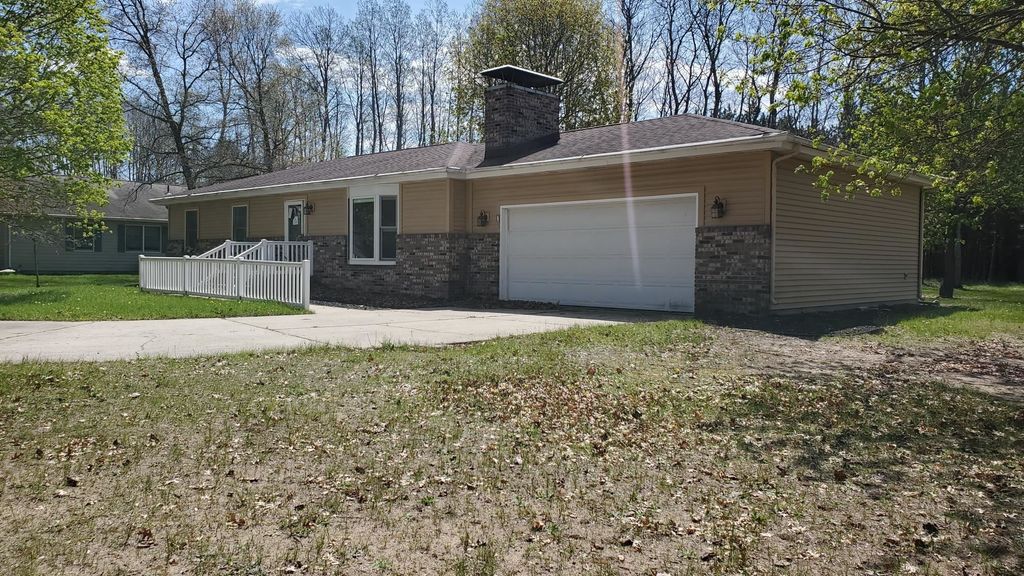 15801 Belmont, Big Rapids charter township