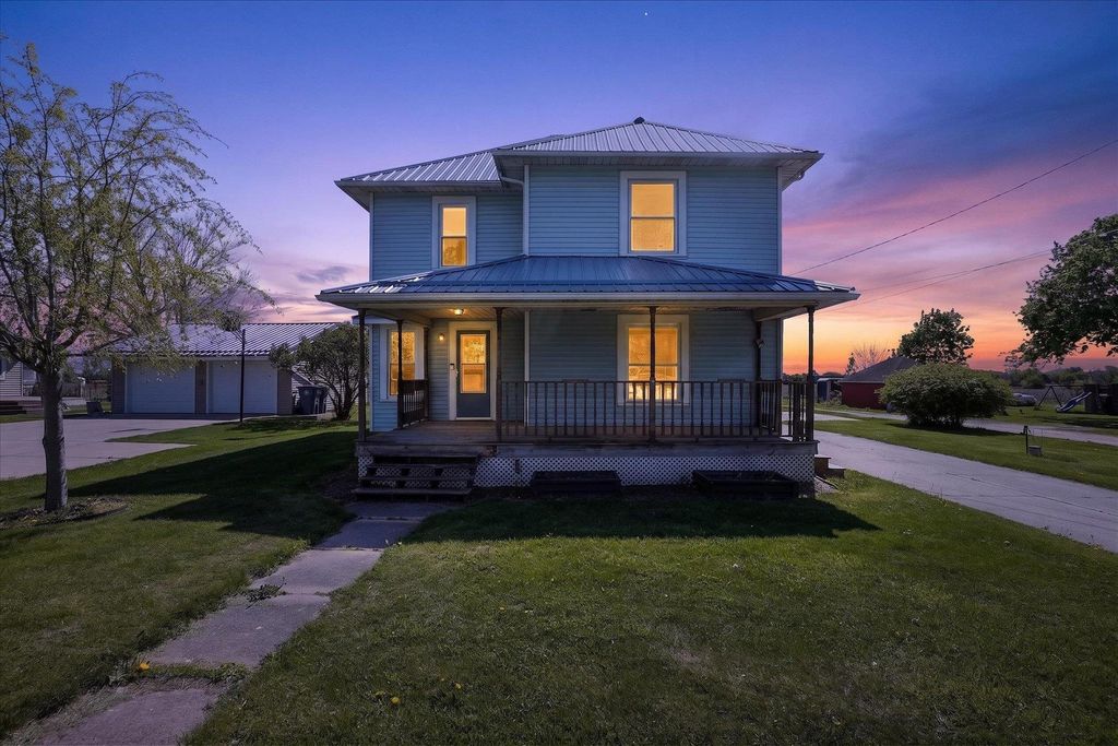 6348 N Pingree, Seville township