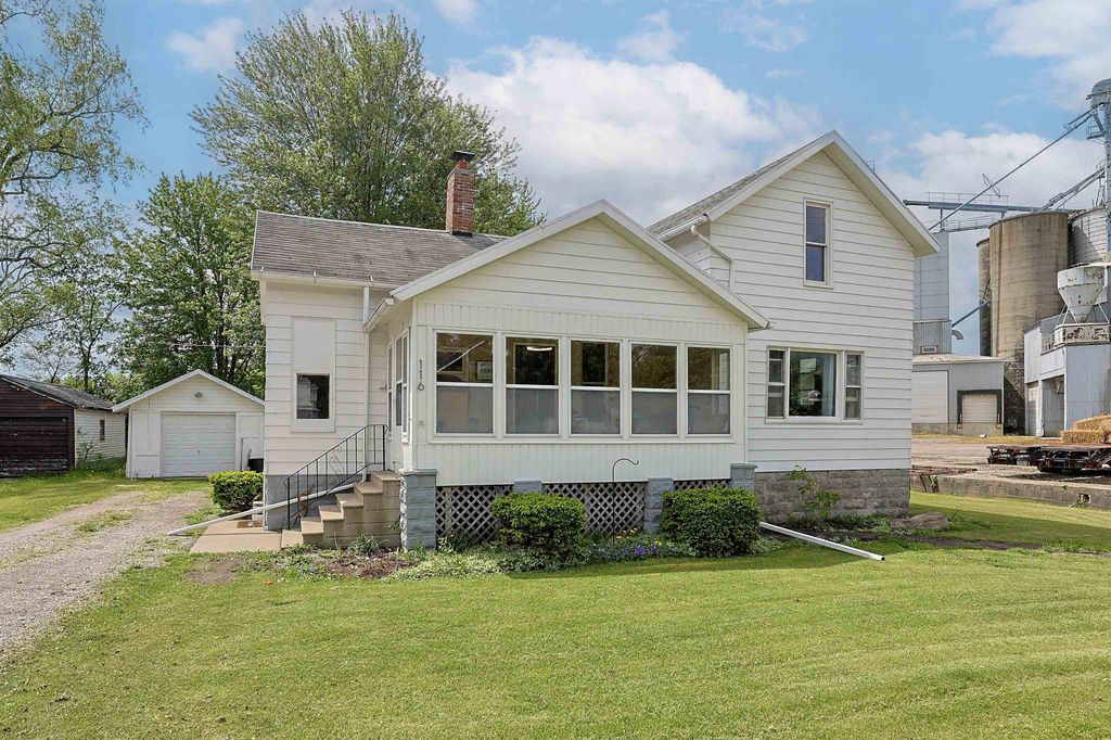 116 E Munger, Unknown City