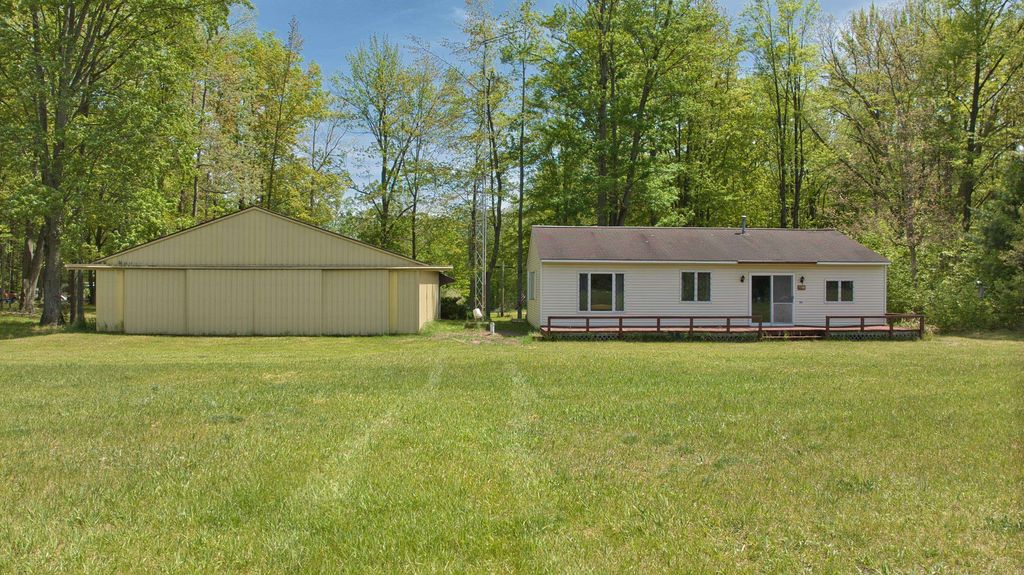 7768 S Airpark, Sherman township