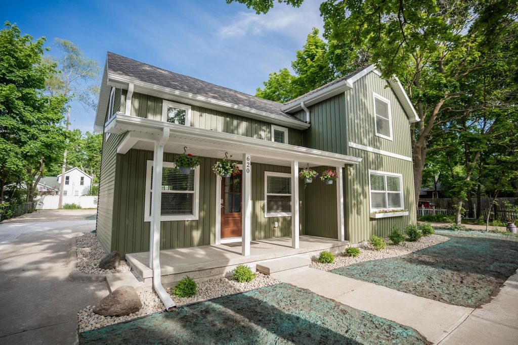 620 S Lansing St, Mount Pleasant
