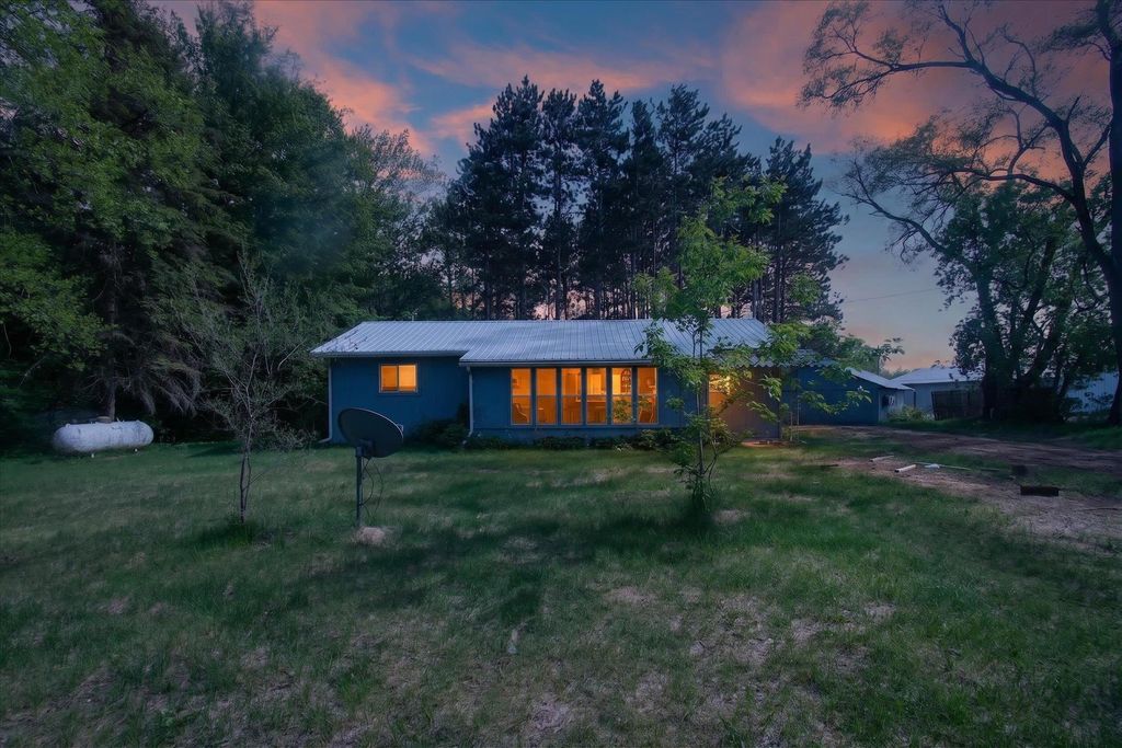 11148 E Howard City Edmore Rd, Richland township