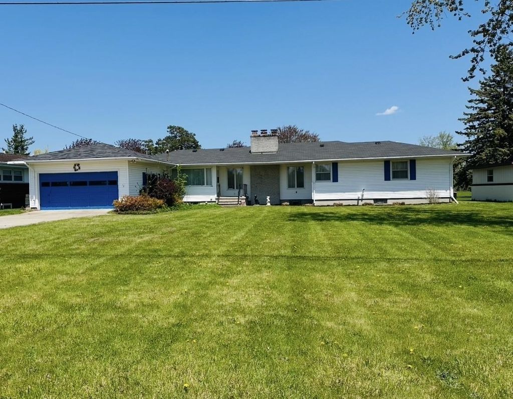 1249 W Washington, Alpena township
