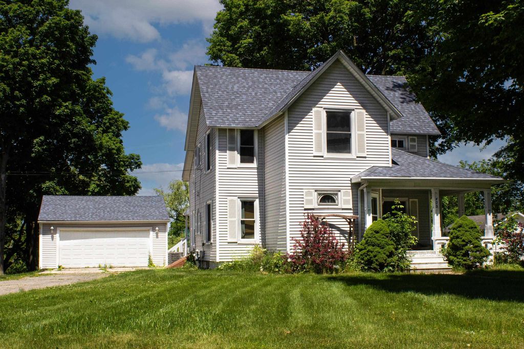 405 E Saginaw, St. Louis city