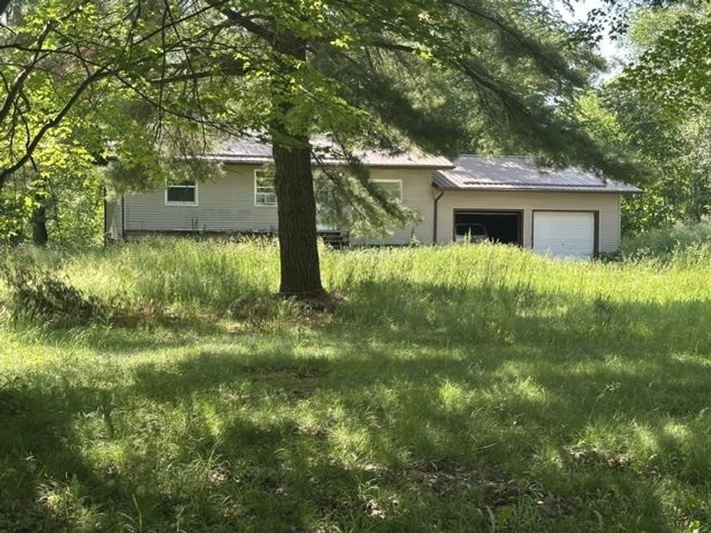 7816 W Vernon, Coldwater township