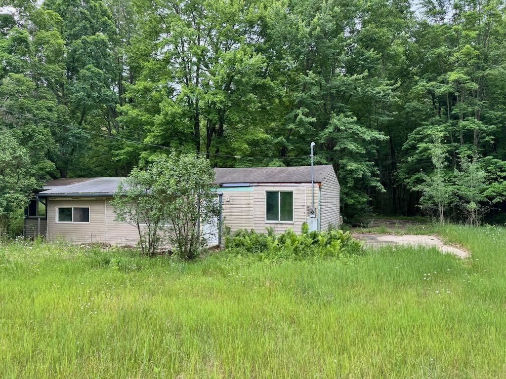 4303 W Adams, Surrey township