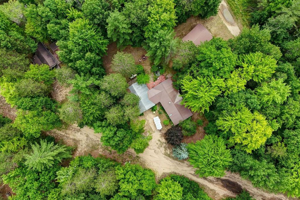 11572 Ne Centralia, Bear Lake township
