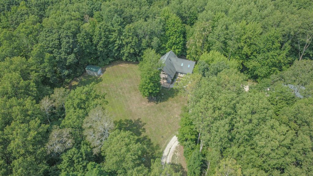 4769 Feather, Edmore