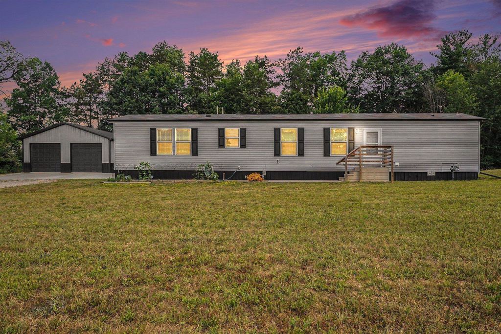 8985 S Fordyce Rd, Shepherd