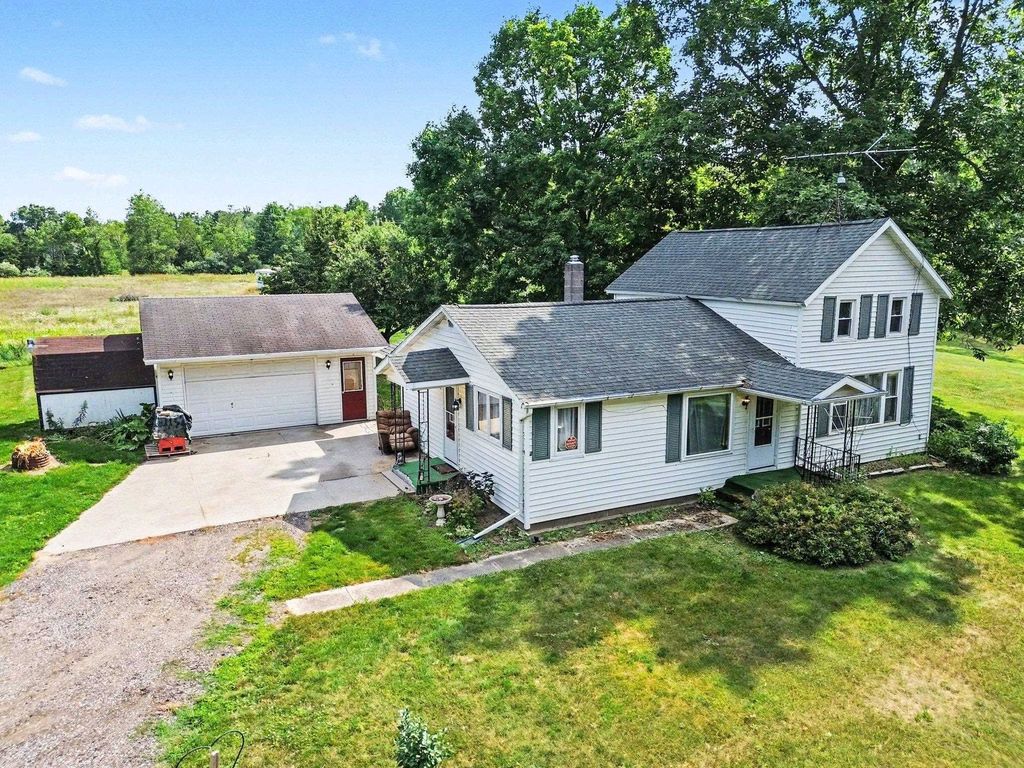 7973 W Madison, Seville township