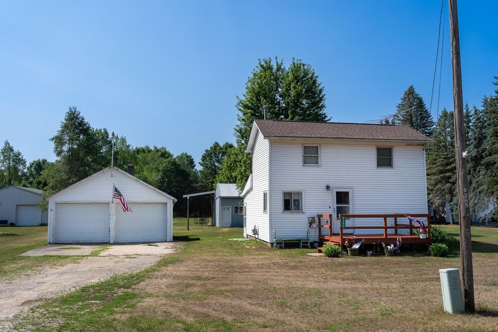 6285 Main, Sherman township