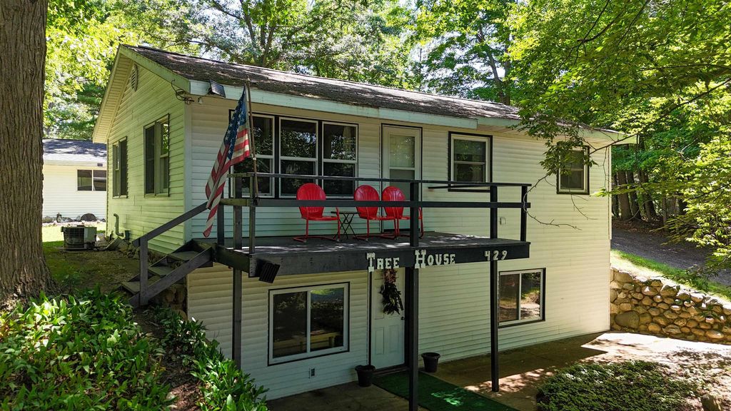 429 S Geneva, Shepherd
