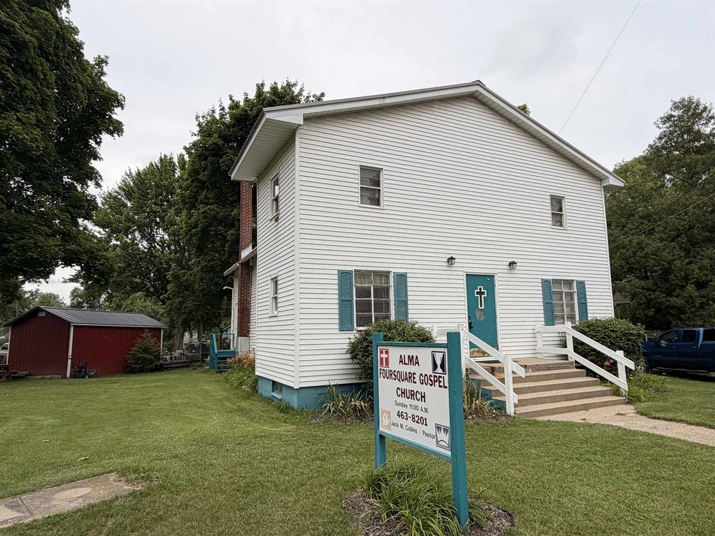 1117 Michigan, Alma city
