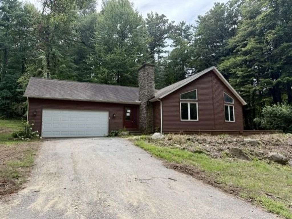 10951 Harlow, Eureka township