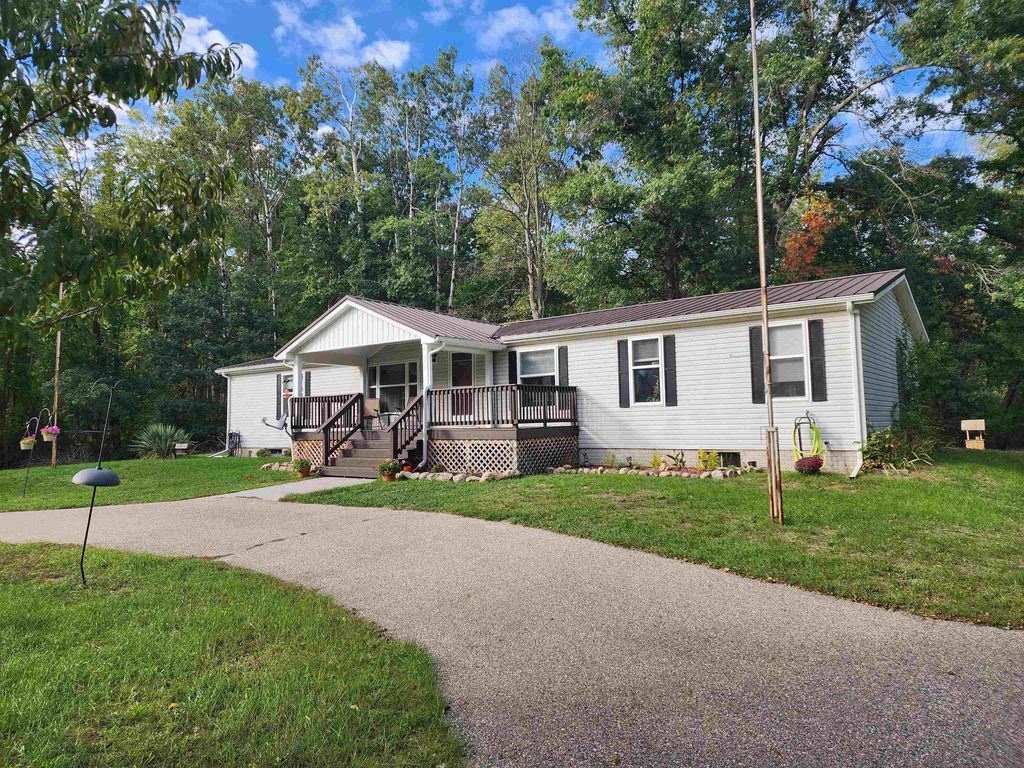 3560 Pine Tree Dr, Weidman