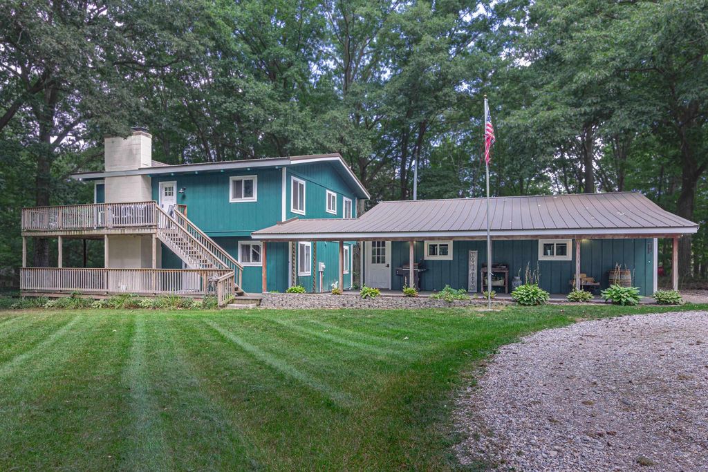 2520 W Deerfield, Deerfield township