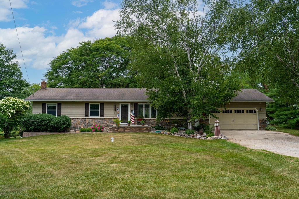 554 S Bamber, Union charter township