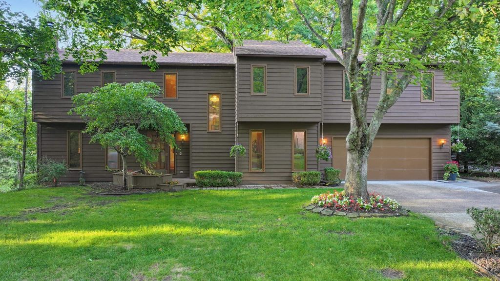 1207 Forest Ln, Mount Pleasant