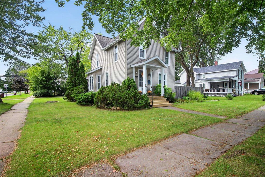 501 Woodworth, Alma