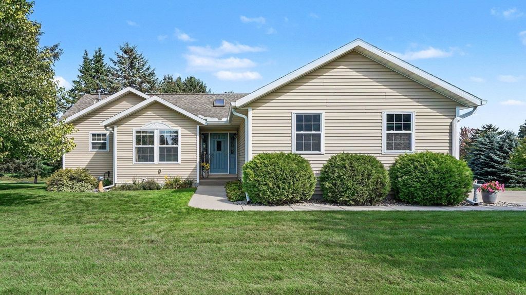 1010 Tee, Lake Isabella