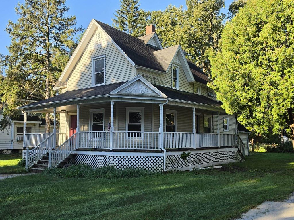 120 Moyer, Alma