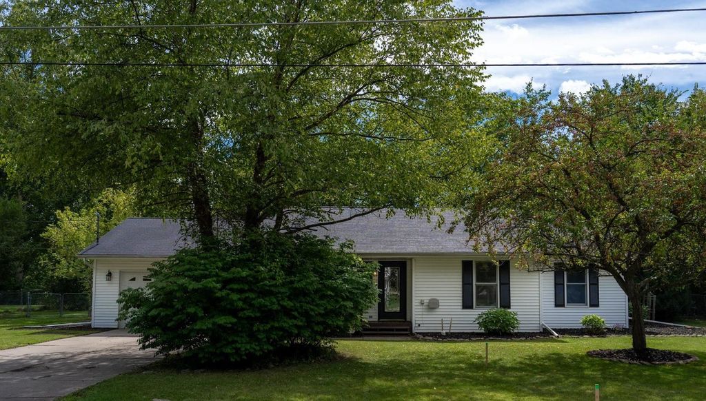 514 Brown St, Alma